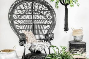 Instagram Obsessions: Black Peacock Chair