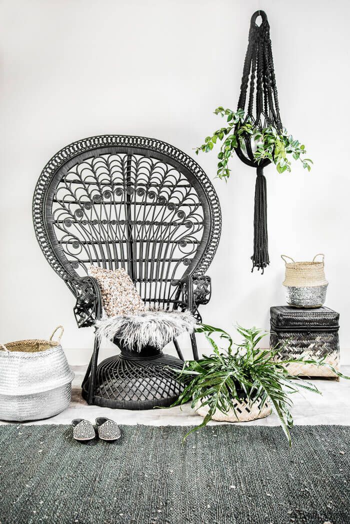 Instagram Obsessions: Black Peacock Chair