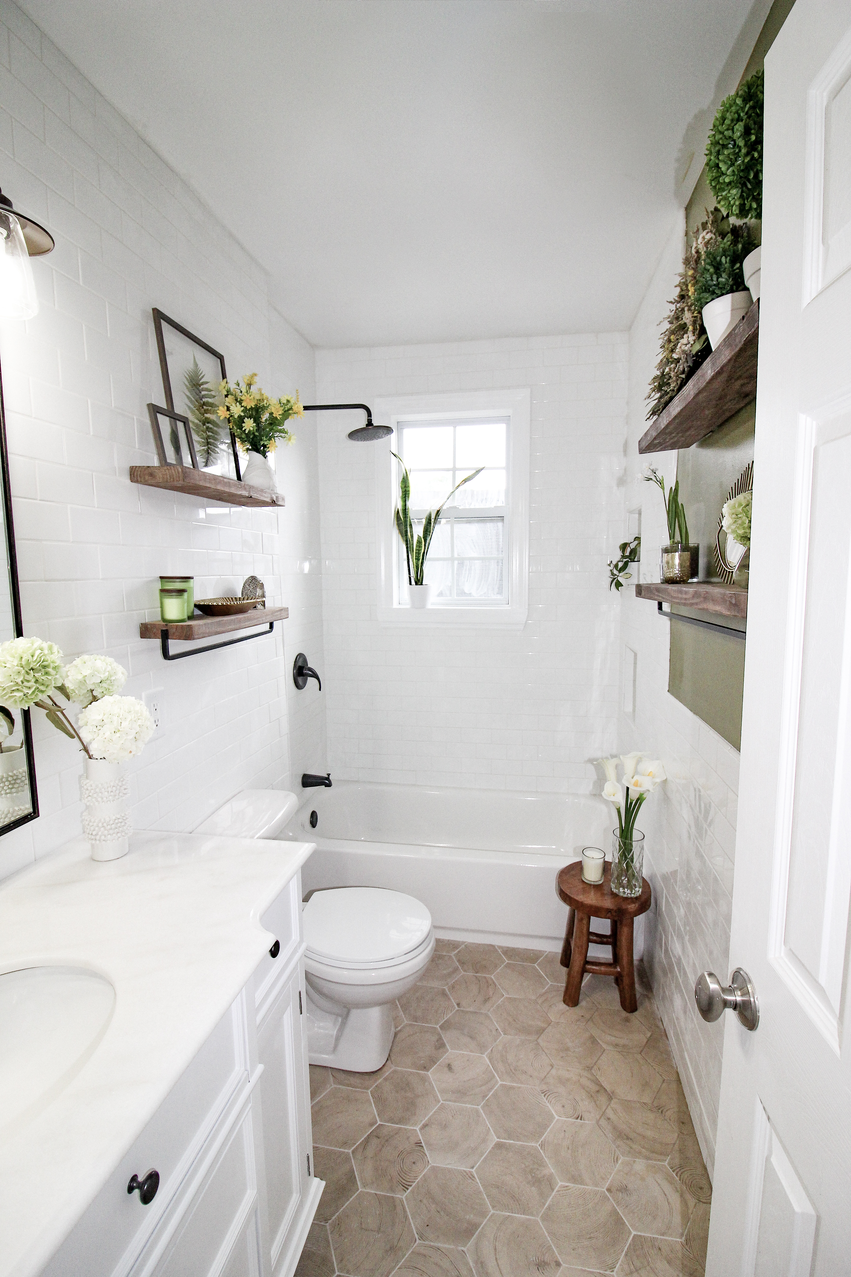 Upstairs Guest Bathroom – Source List